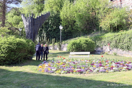 Dan upora proti okupatorju (1)